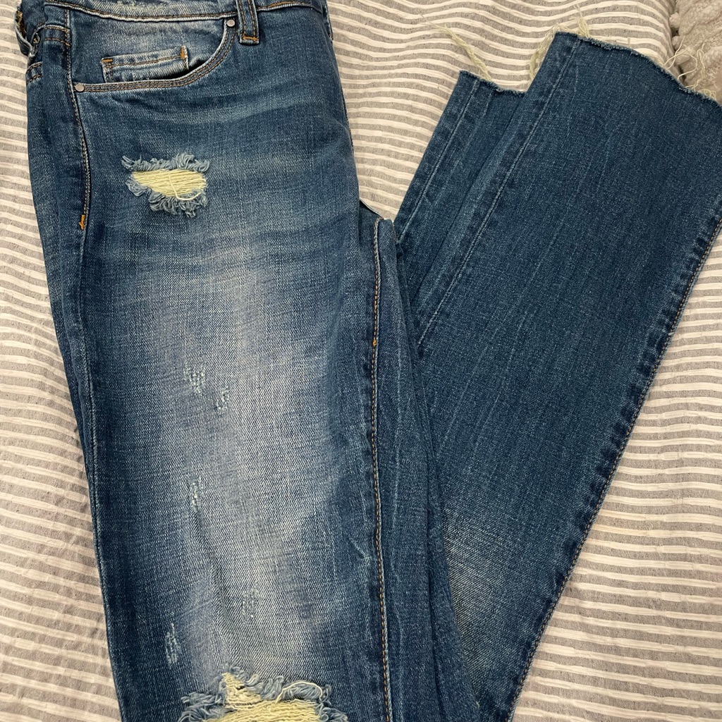 Blanknyc Distressed Jeans Size 25 In Good Condition